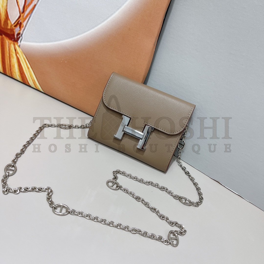 H**me5 H**me5  Chain Bag size：13*11*3cm Master Quality