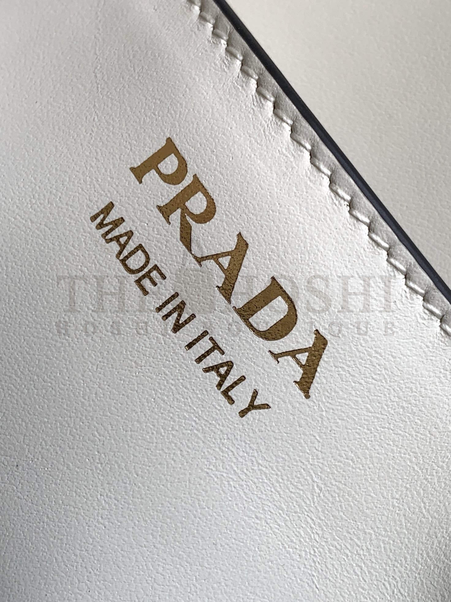 Pra*a Shoulder Bag in White Smooth Calfskin Master Quality