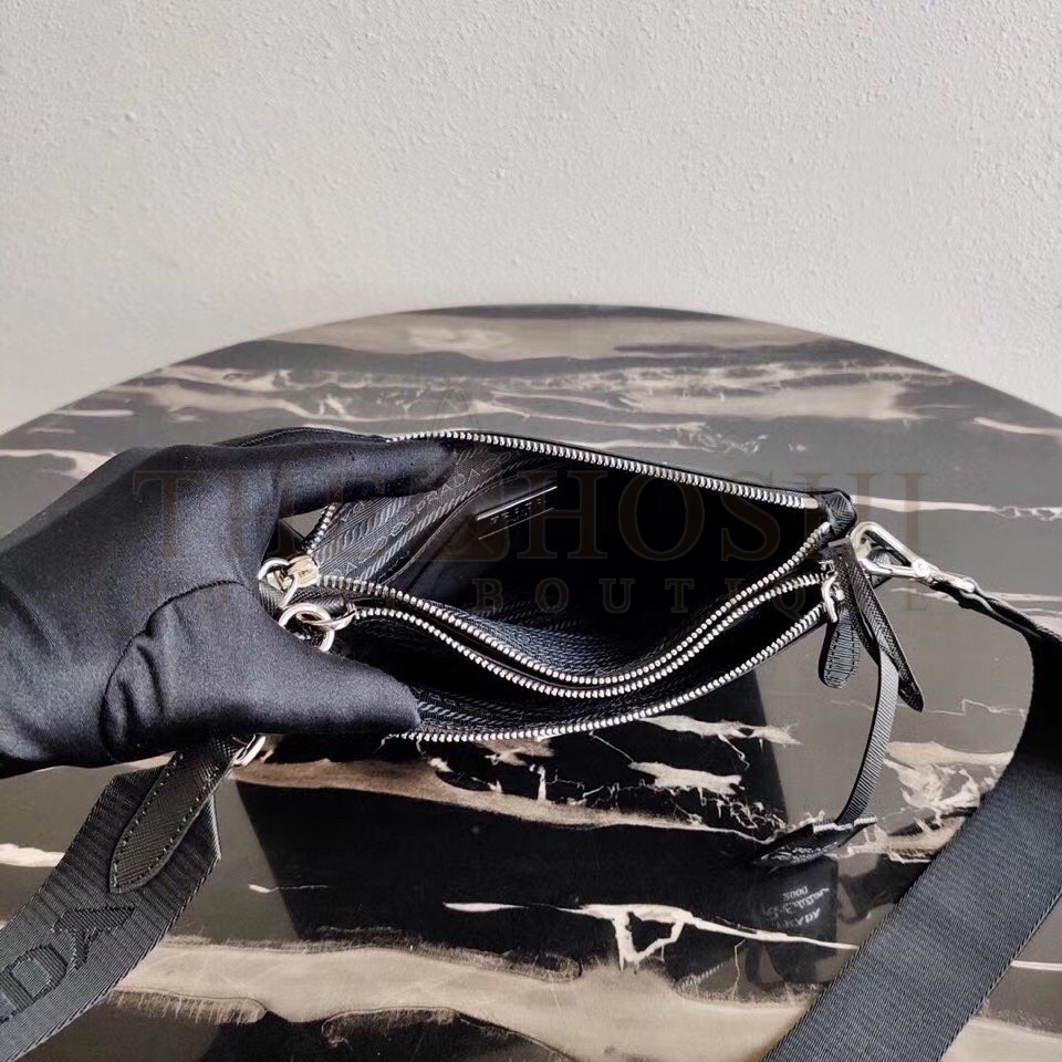 Pra*a Black Nylon Re-Edition 2000 Shoulder Bag Master Quality