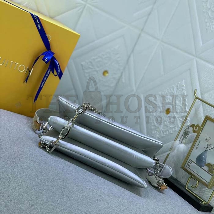 L0vis Vvtt0n LV Women Coussin PM Handbag Silver Lambskin Cowhide Lining Zip Closure Master Quality
