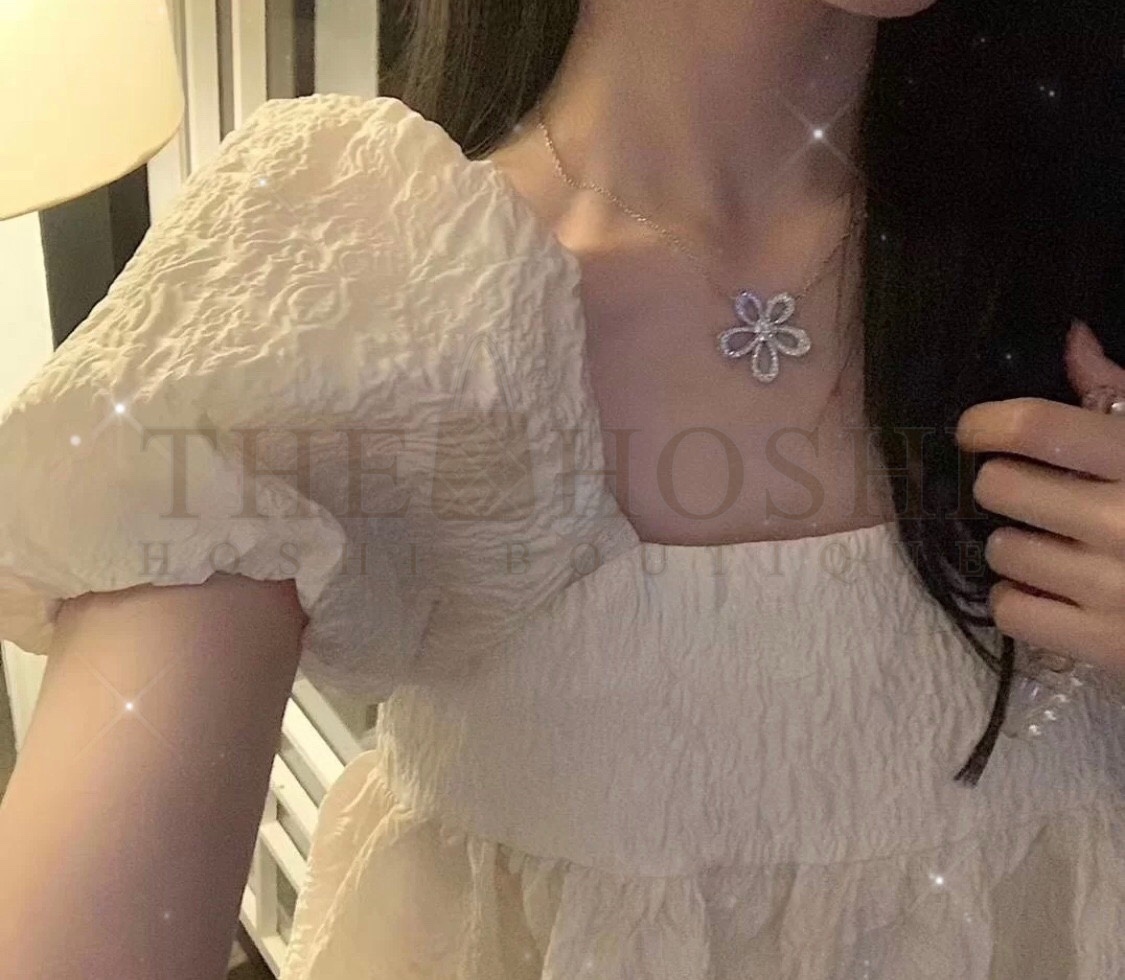 V*n Cl**f & Arpels Flower Necklace with D1am0nds, Flowerlace Pendant Master Quality