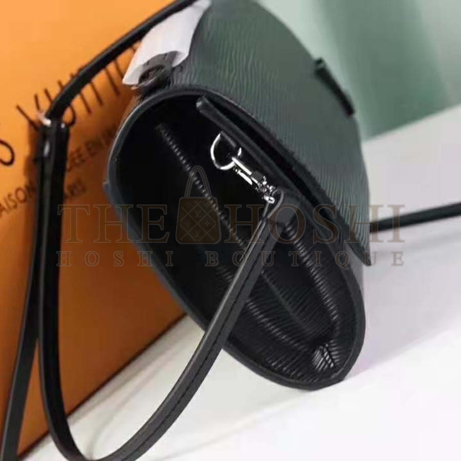L0vis Vvtt0n LV Women Cléry Pochette Bag in Epi Grained Cowhide Leather-Black Master Quality