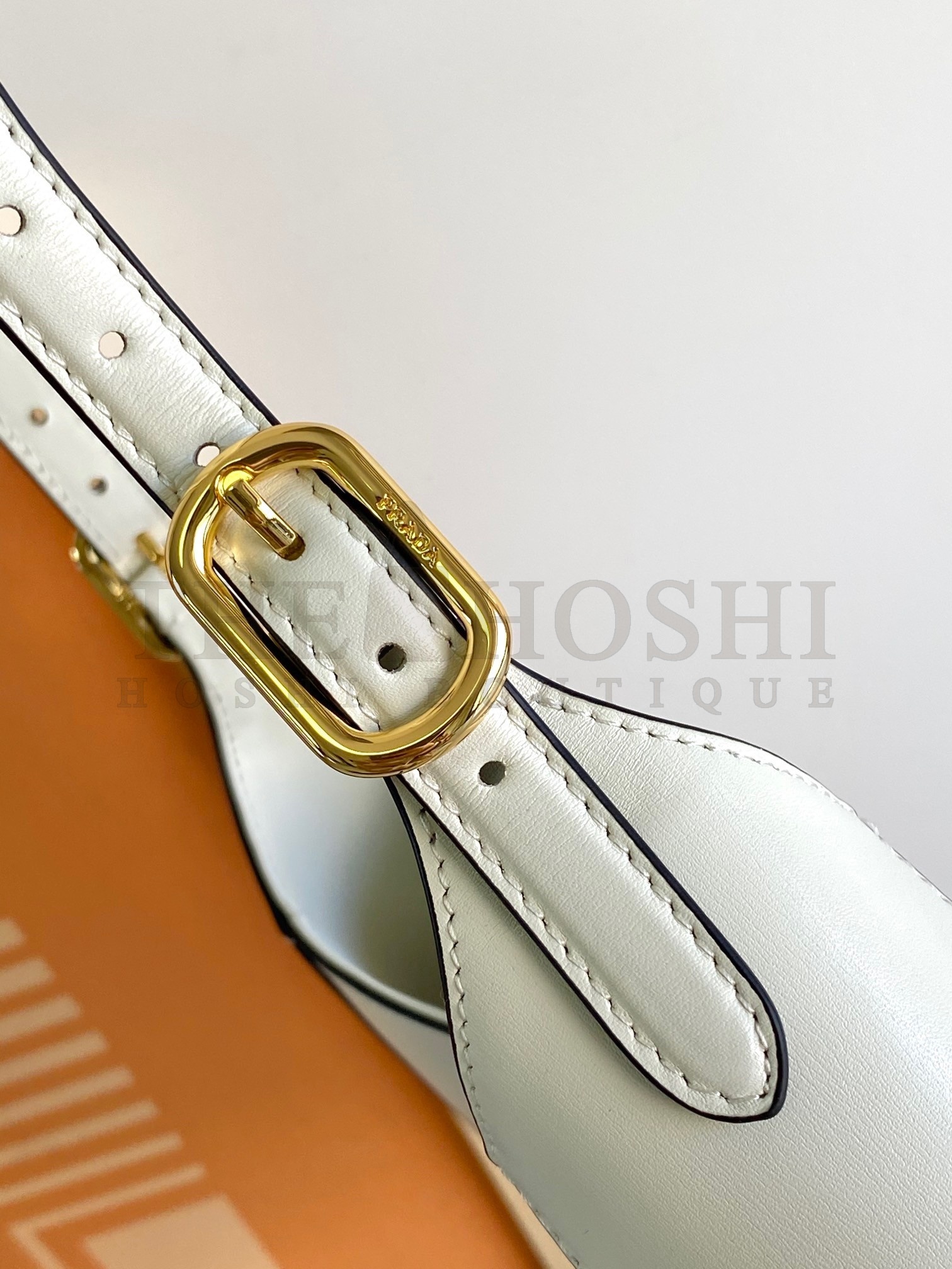 Pra*a Shoulder Bag in White Leather Master Quality