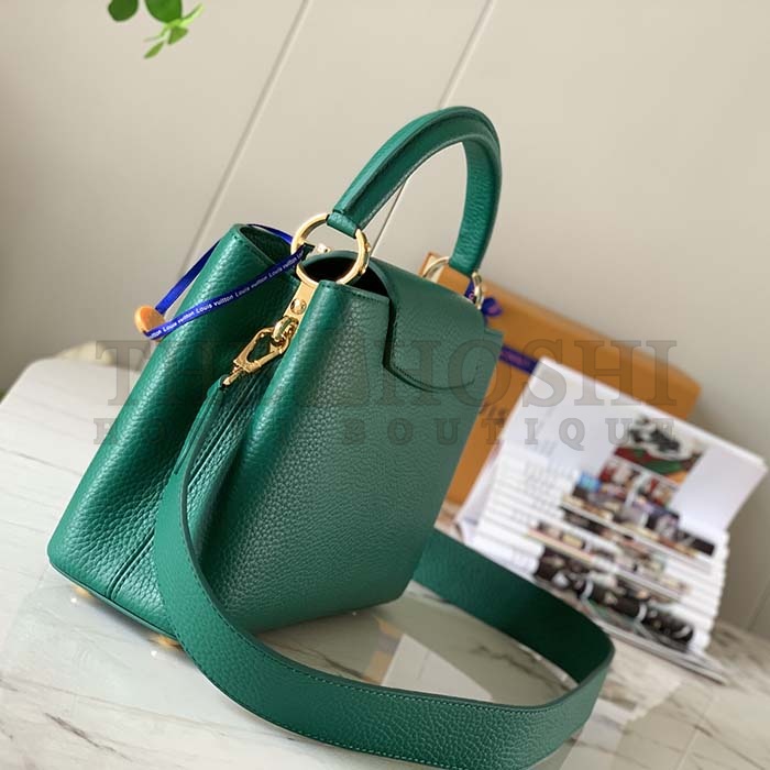 L0vis Vvtt0n LV Women Capucines BB Handbag Emeraude Green Taurillon Leather Master Quality