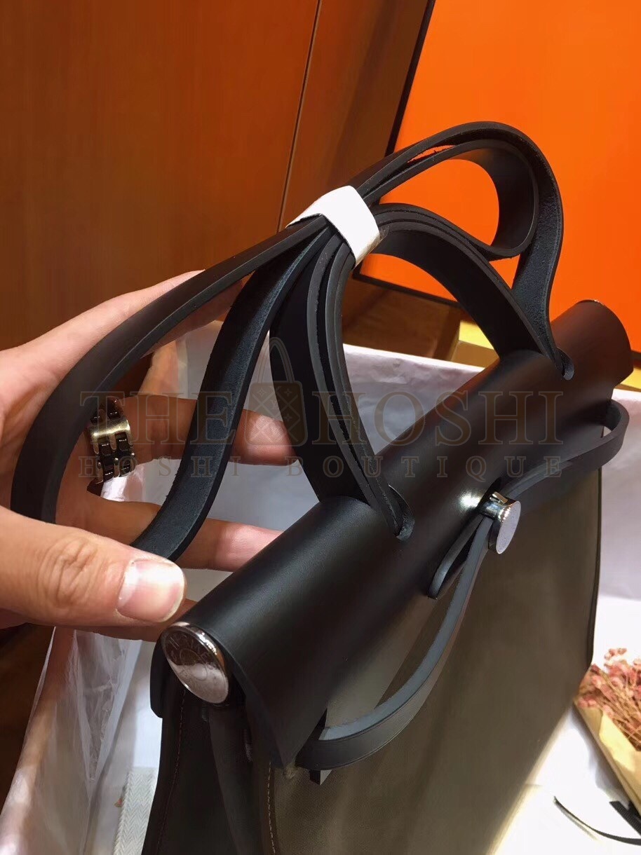 H**me5 Herbag Zip 31cm Bag In Black And Canopee Master Quality