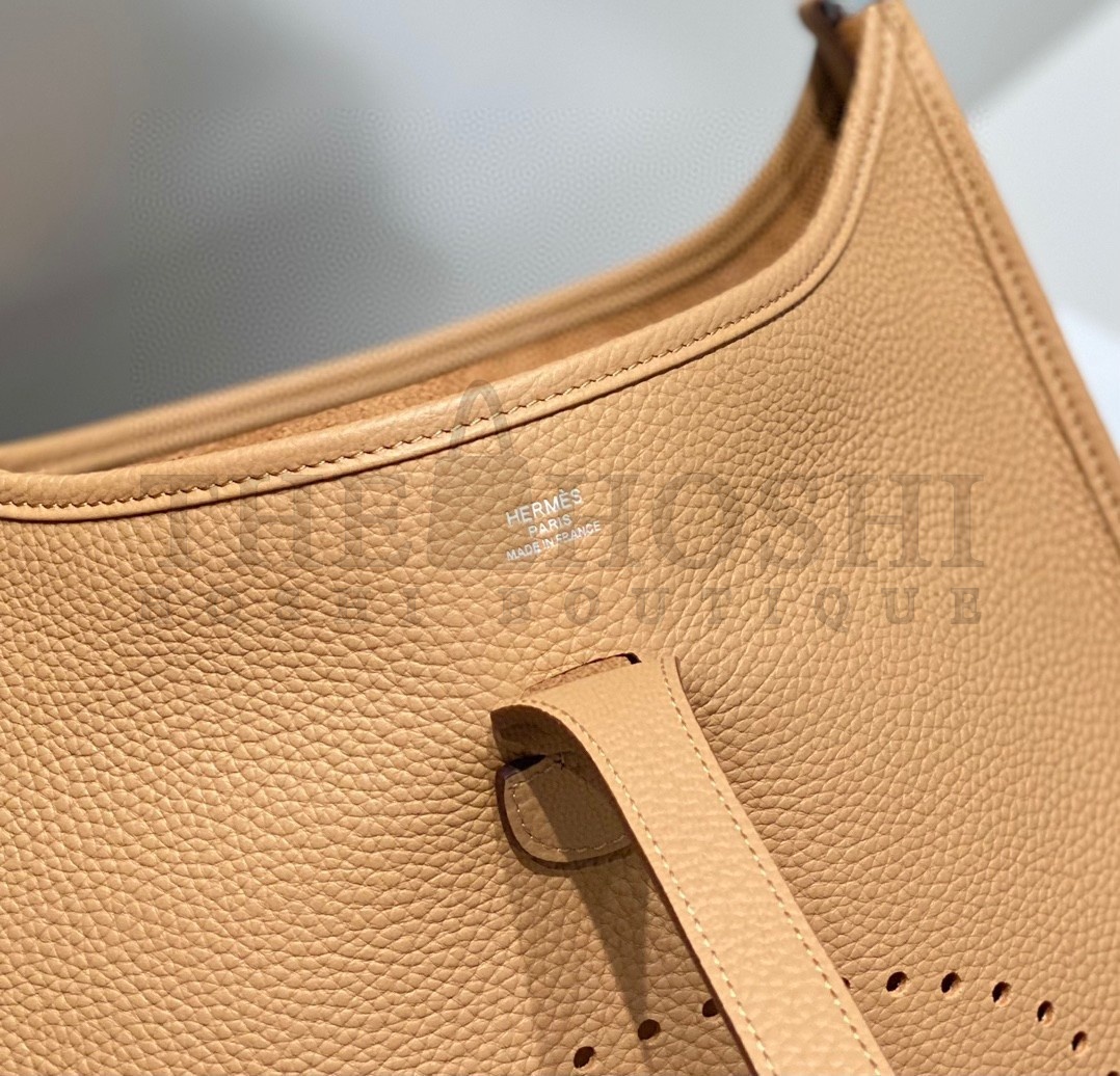 H**me5 Evelyne III 29 Bag in Chai Clemence Leather Master Quality
