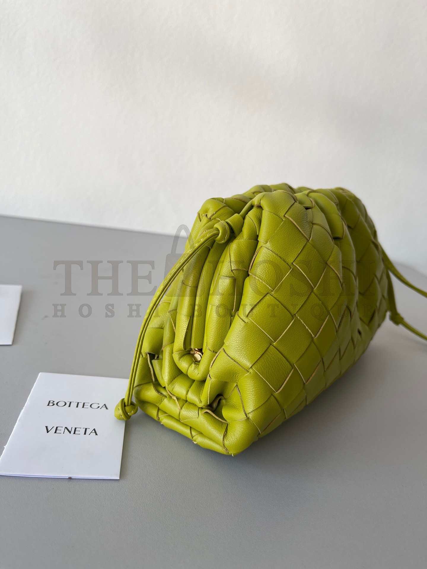B0tt*ga Ven*ta Mini Pouch with Strap in Kiwi Intrecciato Lambskin Master Quality