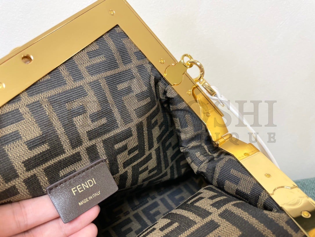 F**di First Medium Bag In White Nappa Leather Master Quality