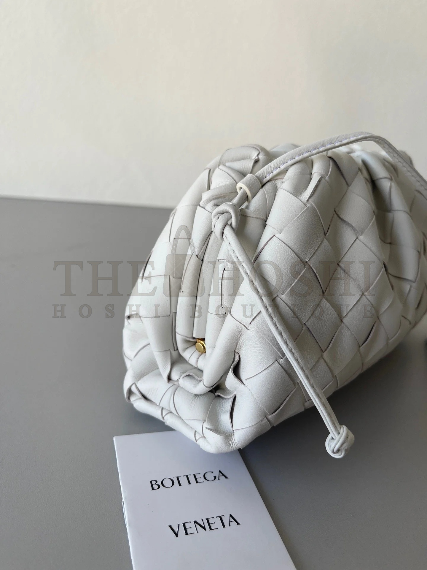 B0tt*ga Ven*ta Mini Pouch with Strap in White Intrecciato Lambskin Master Quality
