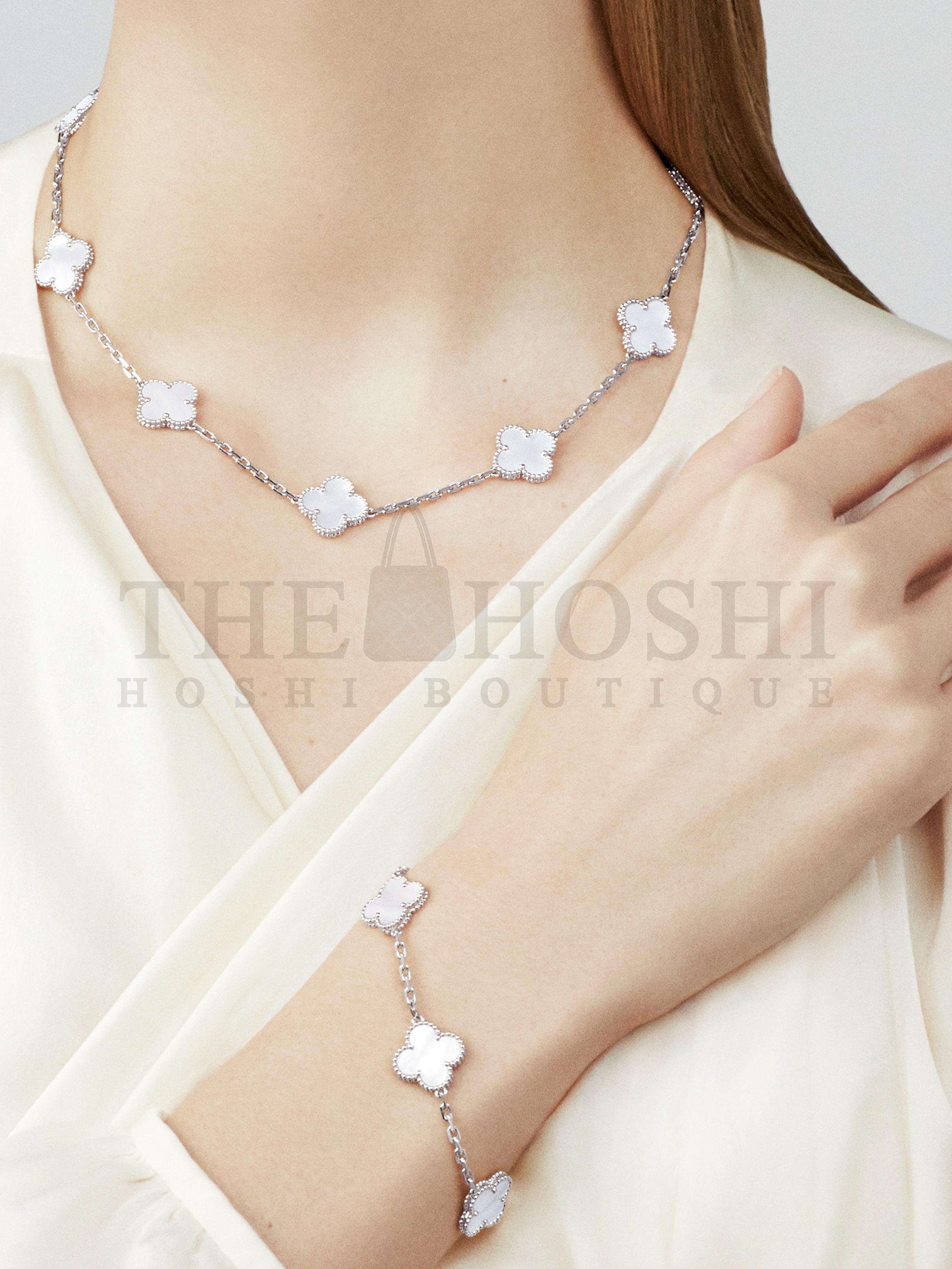 Clover Bracelet,V*n Cl**f Bracelet Dupe, White Mother-of-Pearl Clover Bracelet, Vintage Alhambra bracelet, 5 motifs Master Quality