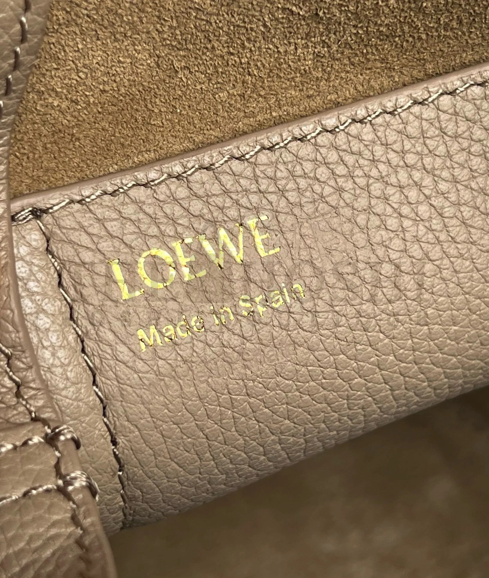 L0ew* Mini Pebble Bucket Bag in Sand Grained Leather Master Quality