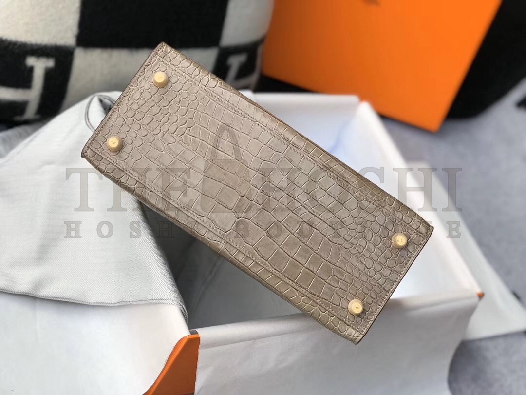 H**me5 Kelly 28cm Bag In Taupe Embossed Crocodile GHW Master Quality