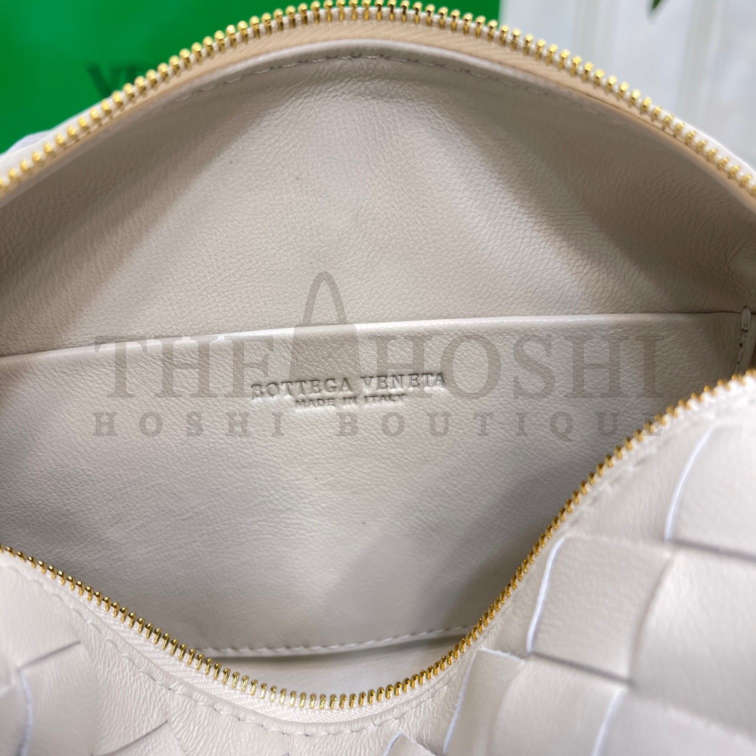 B0tt*ga Ven*ta Loop Mini Bag In White Intrecciato Lambskin Master Quality