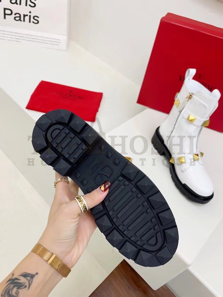 Va1e*ntin0 Roman Stud Combat Boots In White Calfskin Master Quality