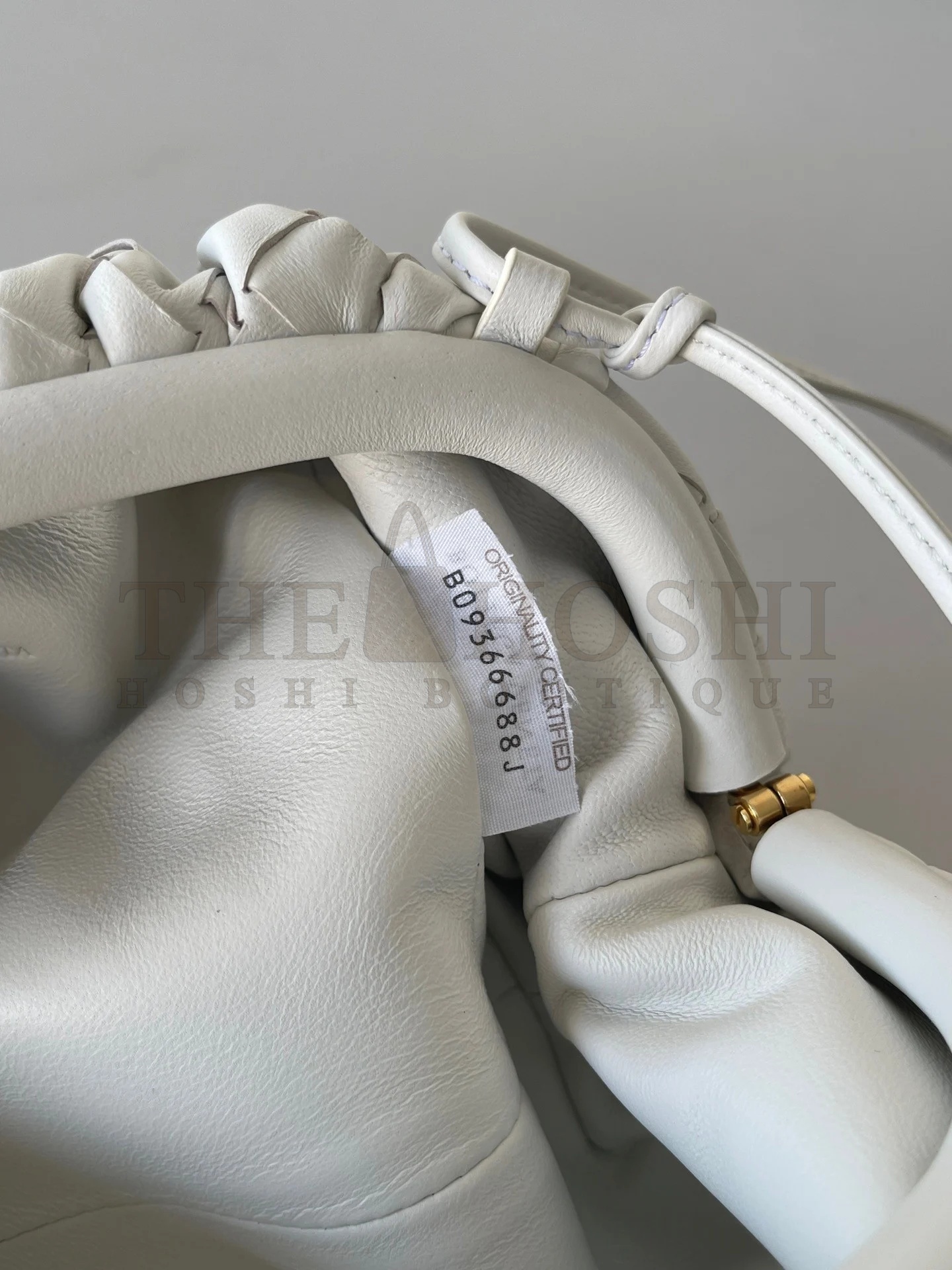 B0tt*ga Ven*ta Mini Pouch with Strap in White Intrecciato Lambskin Master Quality