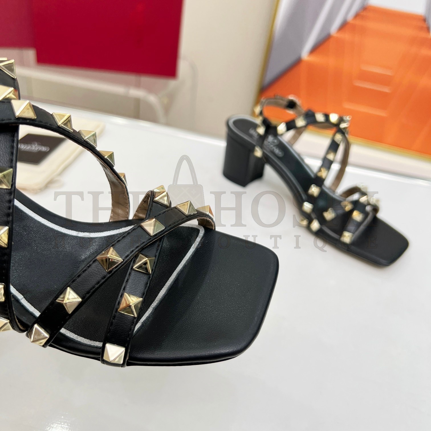 Va1e*ntin0 Rockstud Sandals 60MM with Straps in Black Leather Master Quality