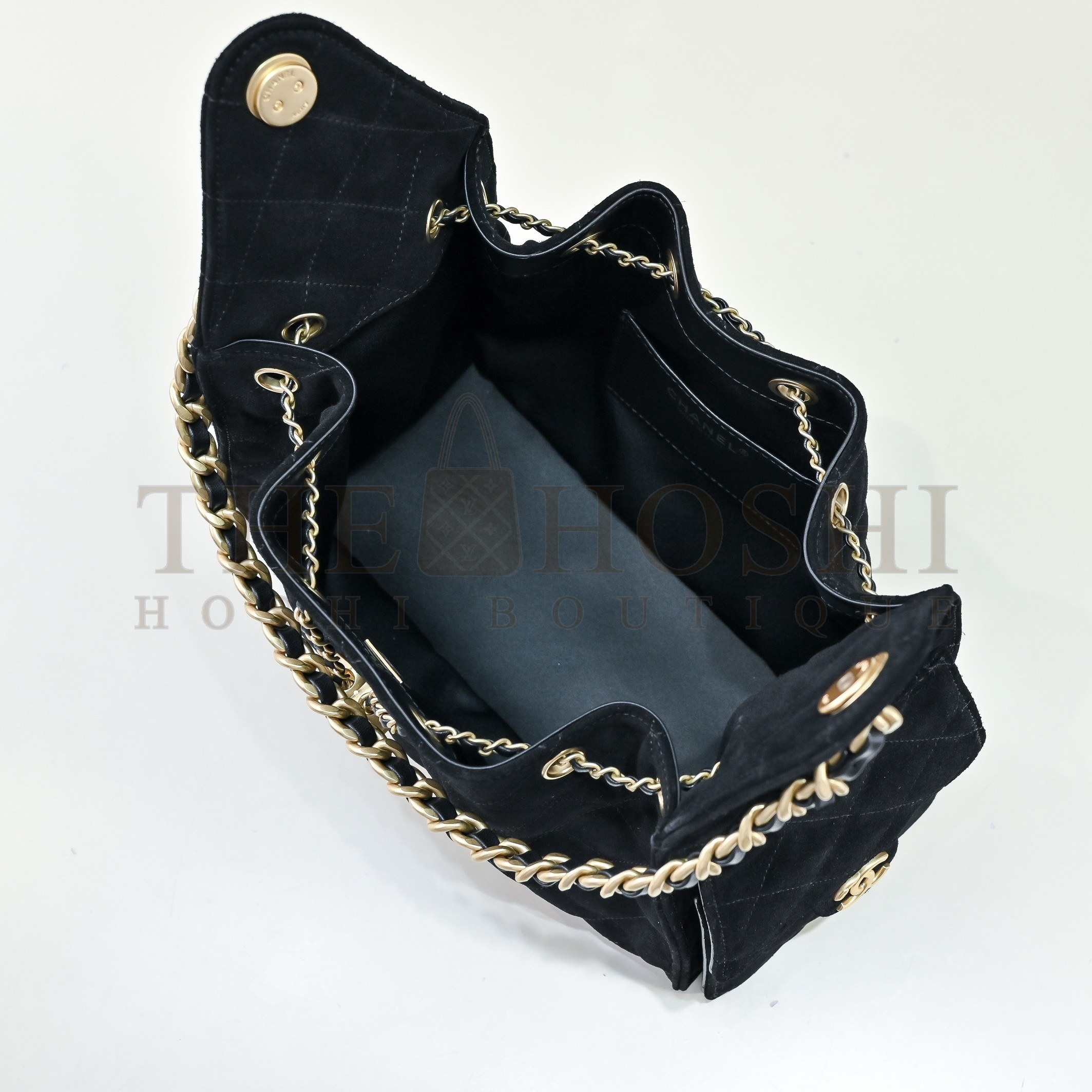 Ch**el 25C Hobo AS52931 Hobo Drawstring Bag Black Sude Leather with Gold Chain 30x26x14CM Master Quality
