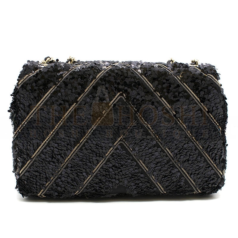 Ch**el CLASSIC FLAP BAG IN CHEVRON CHAIN &amp; SEQUIN WITH BLACK CALFSKIN LINING AND GOLD HARDWARE (21*14*8cm) Master Quality