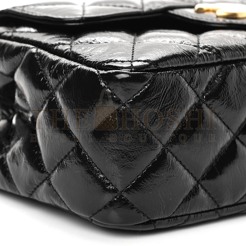 Ch**el SHINY CRUMPLED CALFSKIN QUILTED SMALL WAVY CC HOBO AS4323 (18*17*6cm) Master Quality