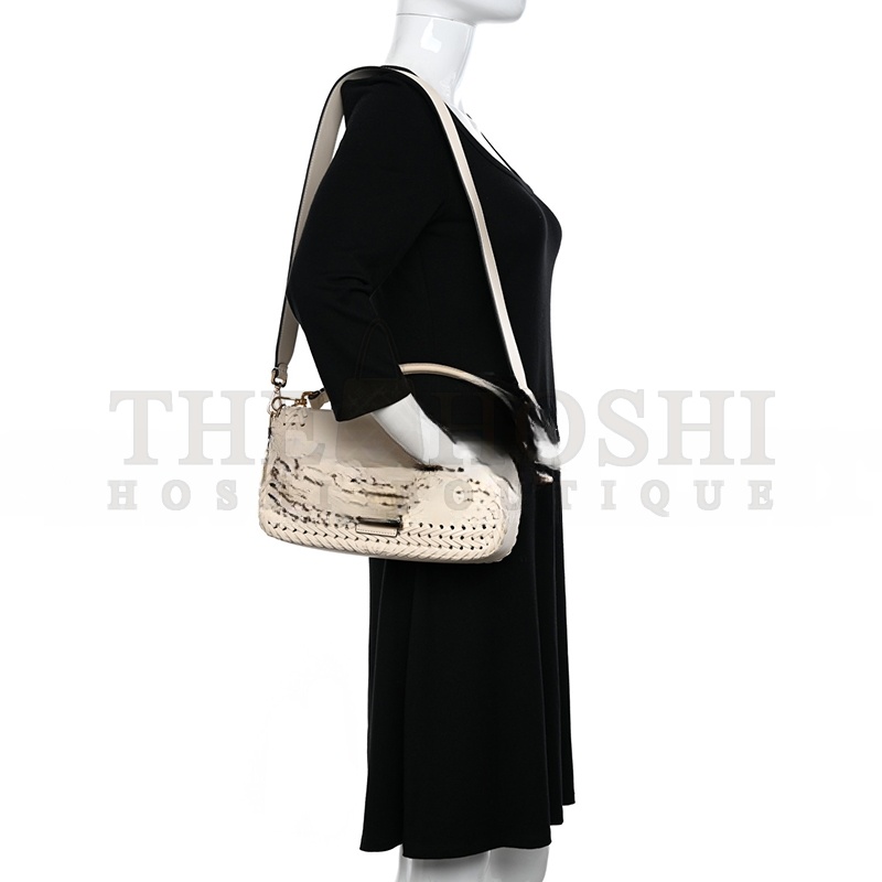 F**di VITELLO KING CEYLON WOVEN BAGUETTE WHITE ICE (29*15*7cm) Master Quality