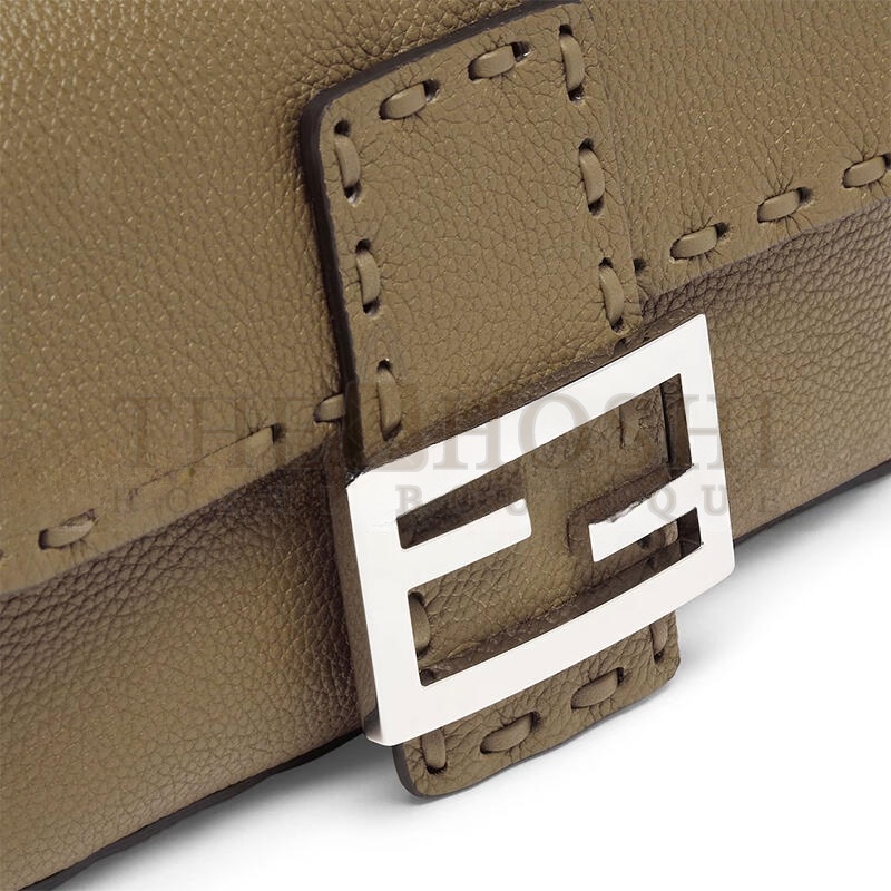 F**di BAGUETTE MINI 8BS017ARBBF1F2W (20*13*5cm) Master Quality