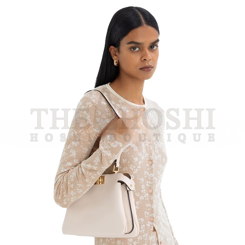 F**di PEEKABOO SOFT SMALL 8BN365AOVHF0VWM (29*19*12cm) Master Quality