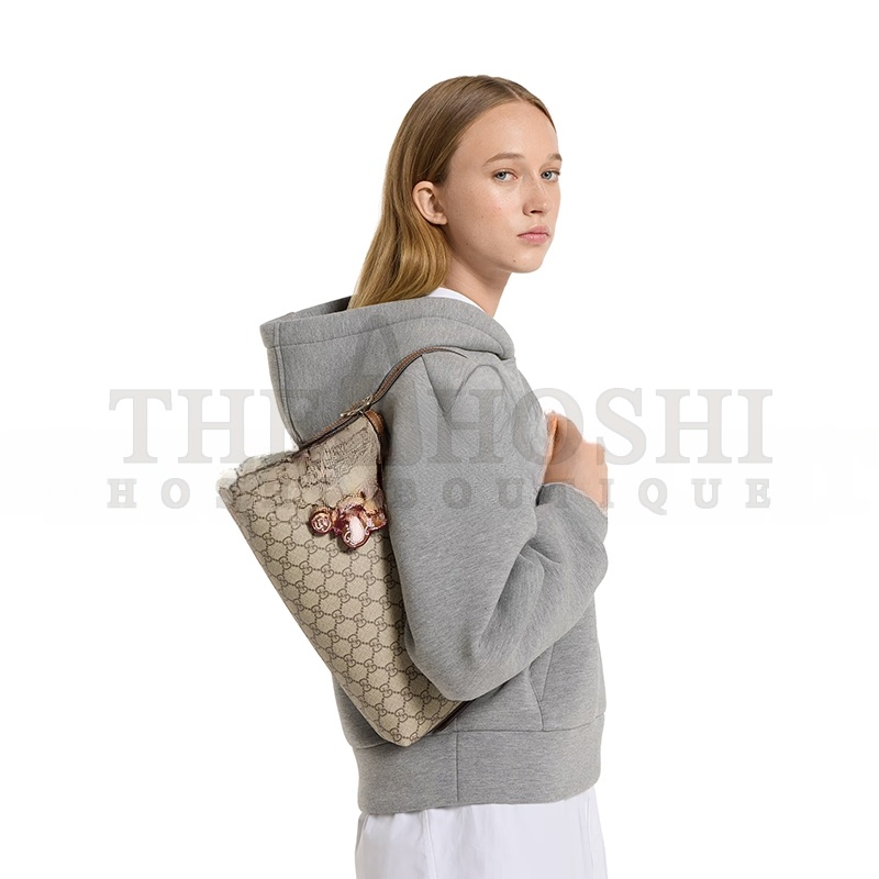 Gvc*1 GG EMBLEM MEDIUM SHOULDER BAG 847449 (30*19*11cm) Master Quality