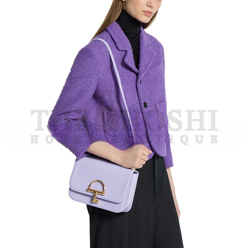 Gvc*1 SIENA SMALL SHOULDER BAG 846705 (22.5*14*8cm) Master Quality