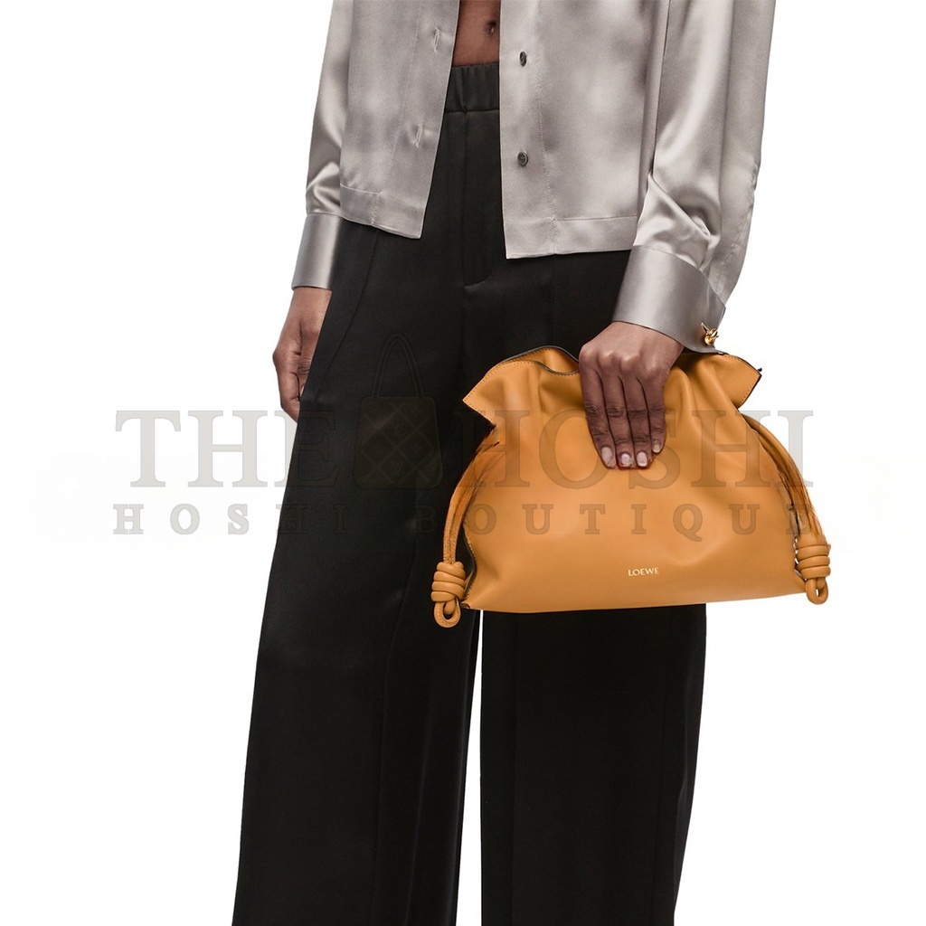 L0ew* MEDIUM FLAMENCO CLUTCH IN NAPPA CALFSKIN 0010966042 (30*24.5*10.5cm) Master Quality