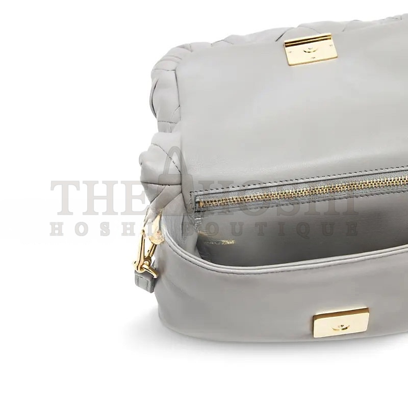 L0ew* GOYA MINI PLEATED LEATHER SHOULDER BAG A896W56X05 (20*13*6cm) Master Quality