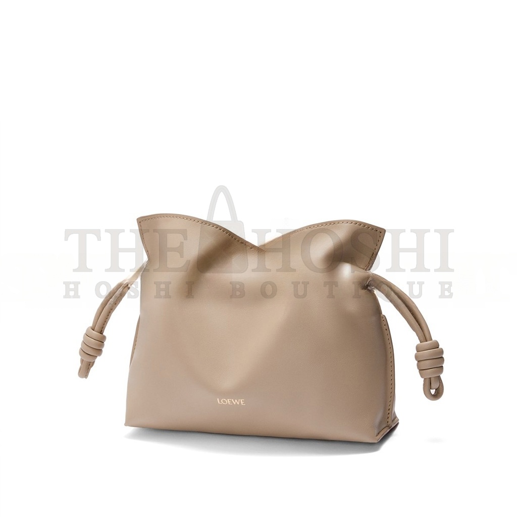 L0ew* MINI FLAMENCO CLUTCH IN NAPPA CALFSKIN 0011191020 (23.9*18*9cm) Master Quality