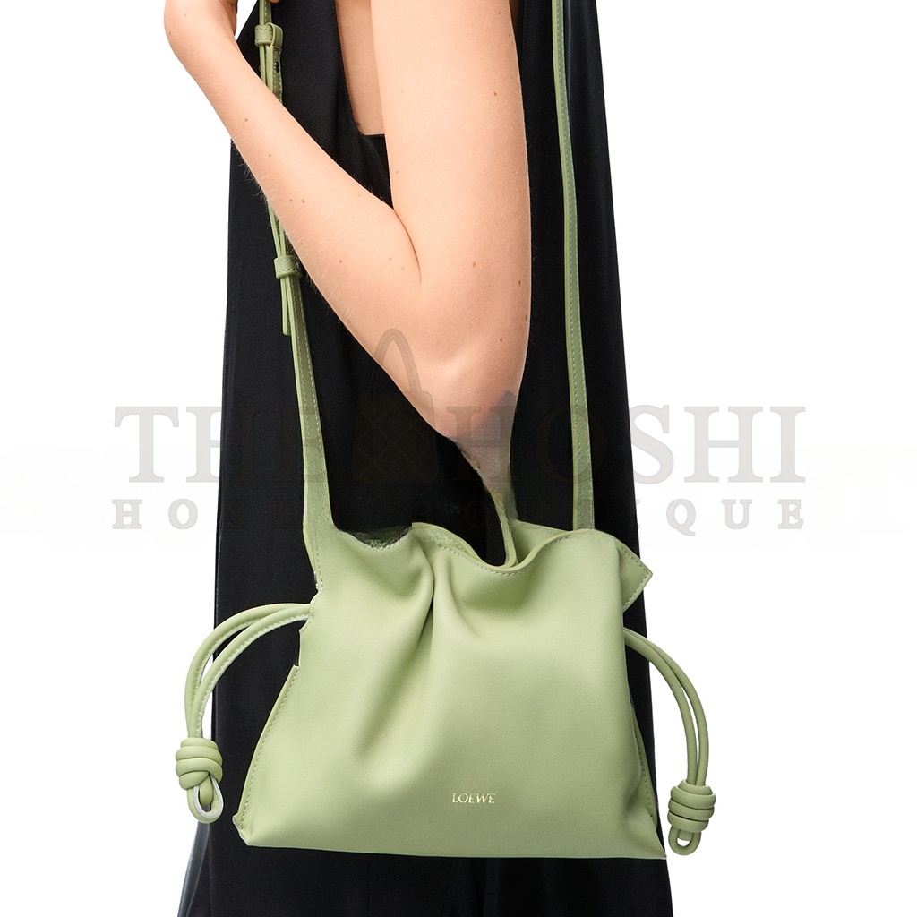 L0ew* MINI FLAMENCO CLUTCH IN NAPPA CALFSKIN 0011182136 (23.9*18*9cm) Master Quality