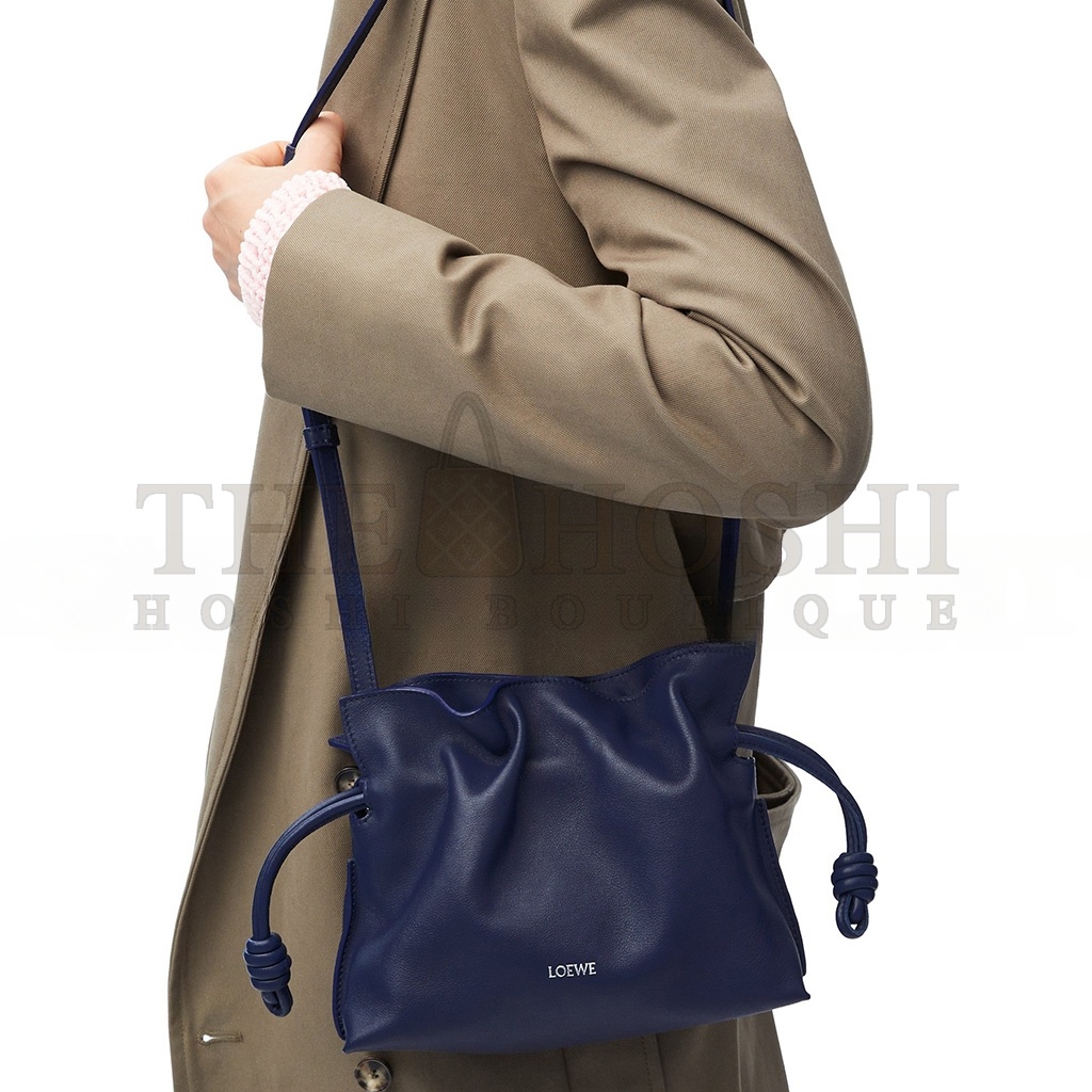 L0ew* MINI FLAMENCO CLUTCH IN NAPPA CALFSKIN 0011091519 (23.9*18*9cm) Master Quality