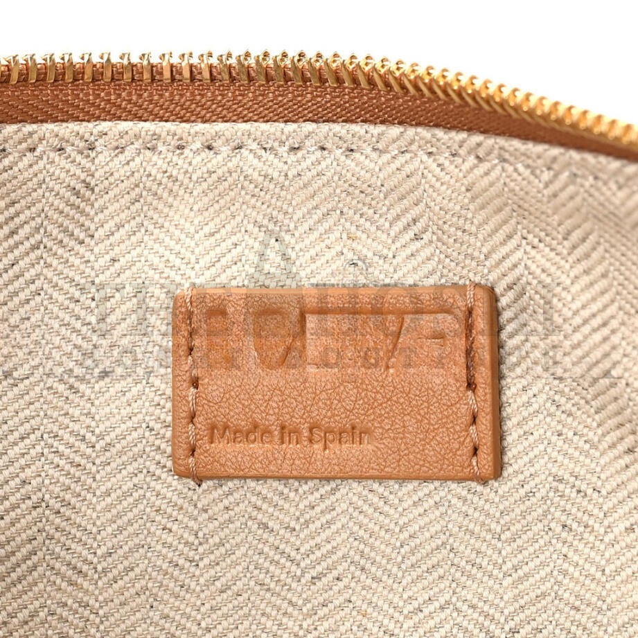 L0ew* CALFSKIN MINI HAMMOCK HOBO WARM DESERT (17*15*10cm) Master Quality