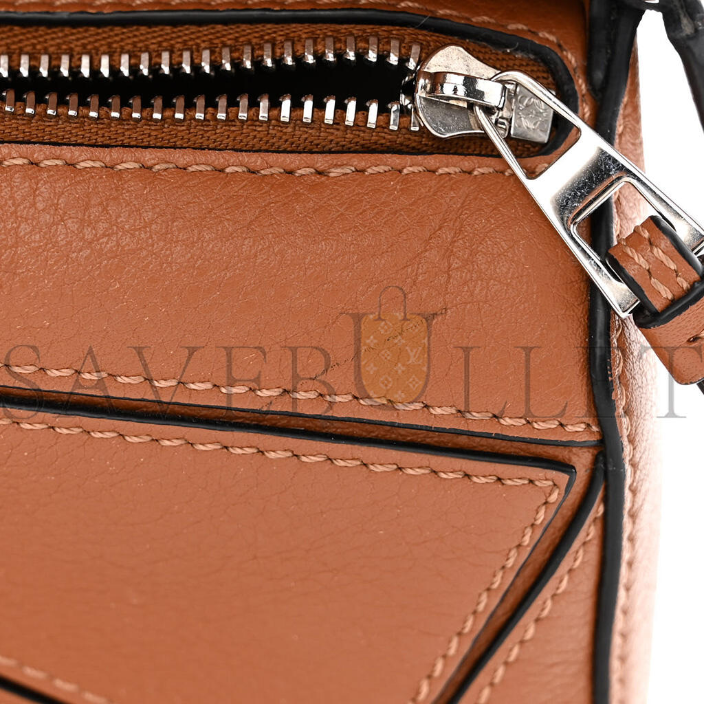 L0ew* CALFSKIN MINI PUZZLE BAG TAN (18*12.5*8cm) Master Quality