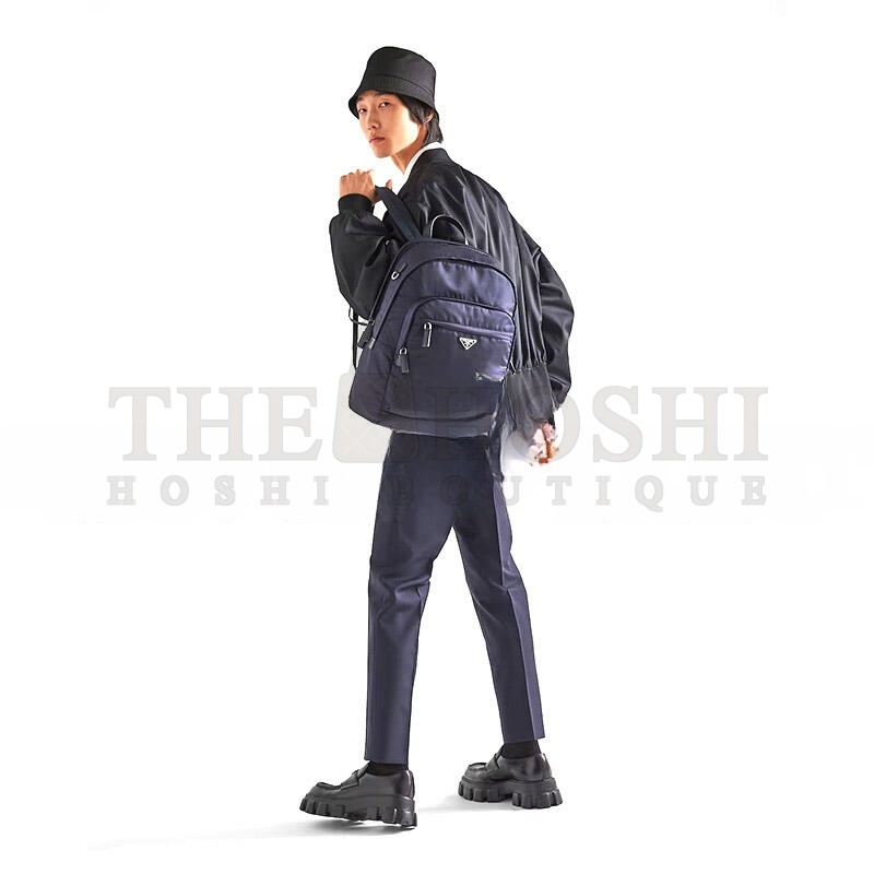 Pra*a RE-NYLON AND SAFFIANO LEATHER BACKPACK 2VZ048 (43.5*31*20cm) Master Quality