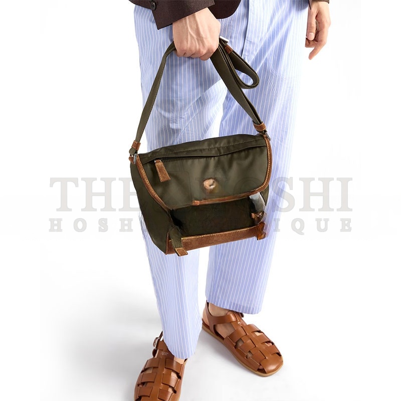 Pra*a MEDIUM RE-NYLON AND SUEDE SHOULDER BAG 2VD066 (20*19*10cm) Master Quality