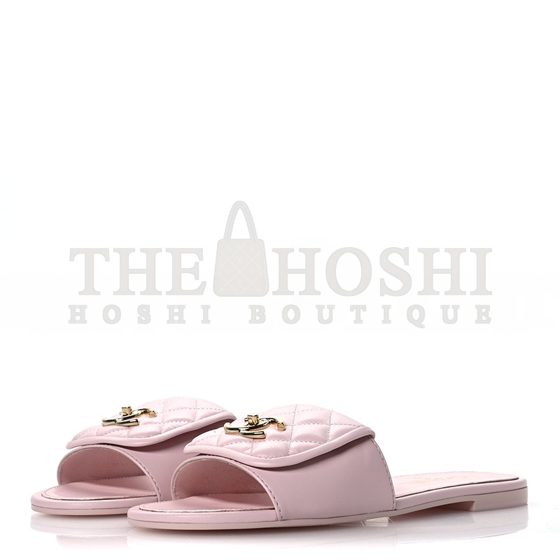 Ch**el LAMBSKIN QUILTED TURNLOCK FLAT MULES 1669317 Master Quality