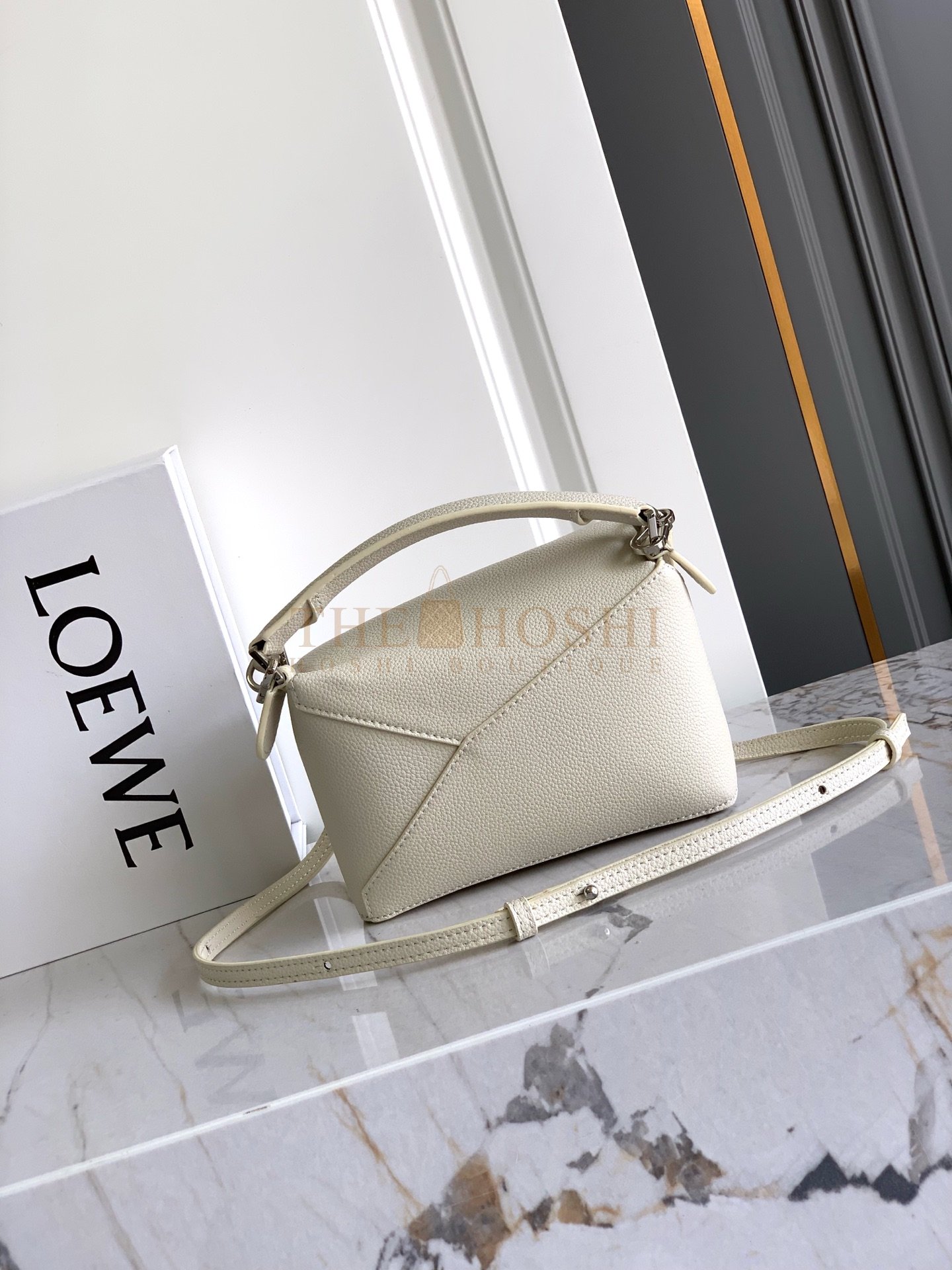 L0ew* LW Puzzle Mini 2.0 Calfskin Bag S062208 18×12.5×8 cm Cloud White